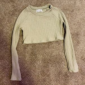 Olive long sleeve crop top 🌱